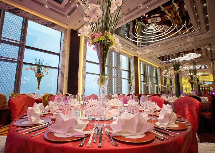 Hotel Okura 5*
